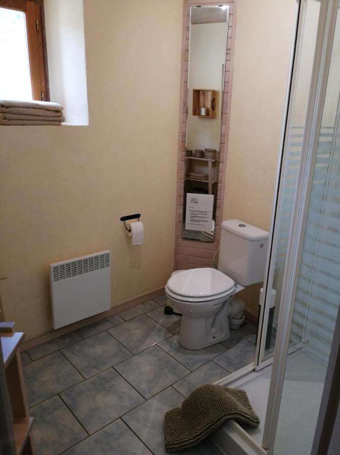Le Mas De Carrie Bed & Breakfast Parisot  Eksteriør bilde