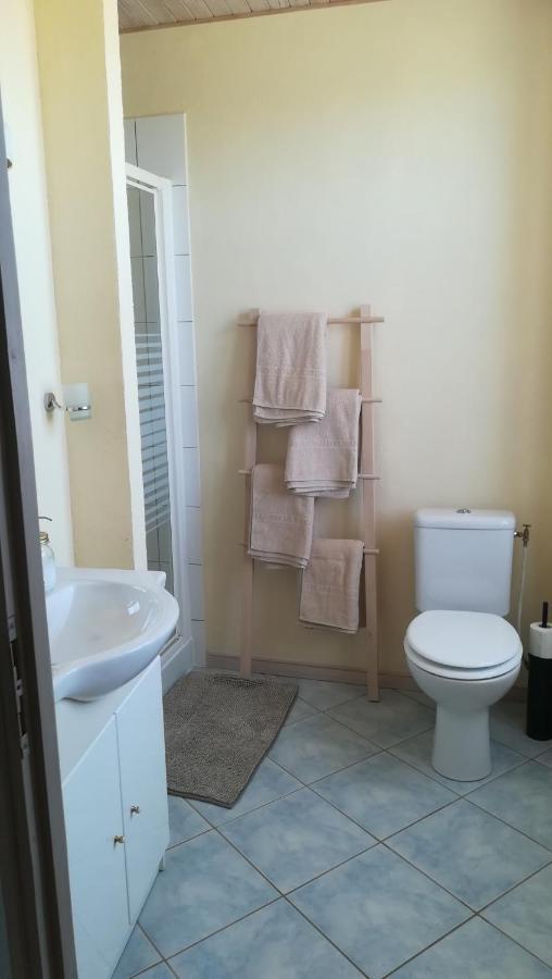 Le Mas De Carrie Bed & Breakfast Parisot  Eksteriør bilde