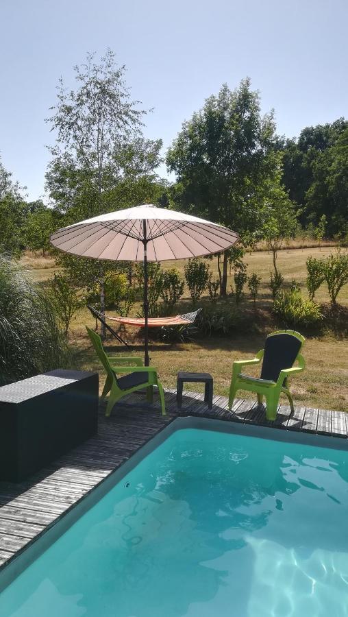 Le Mas De Carrie Bed & Breakfast Parisot  Eksteriør bilde