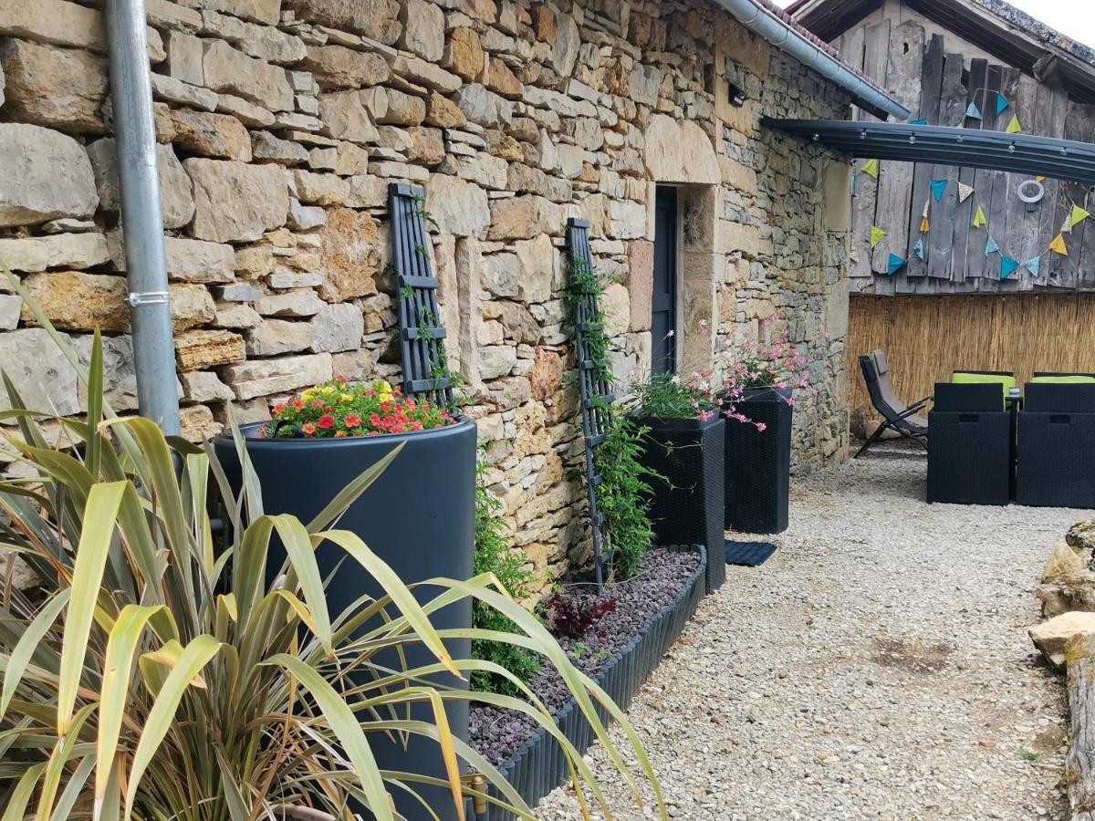 Le Mas De Carrie Bed & Breakfast Parisot  Eksteriør bilde