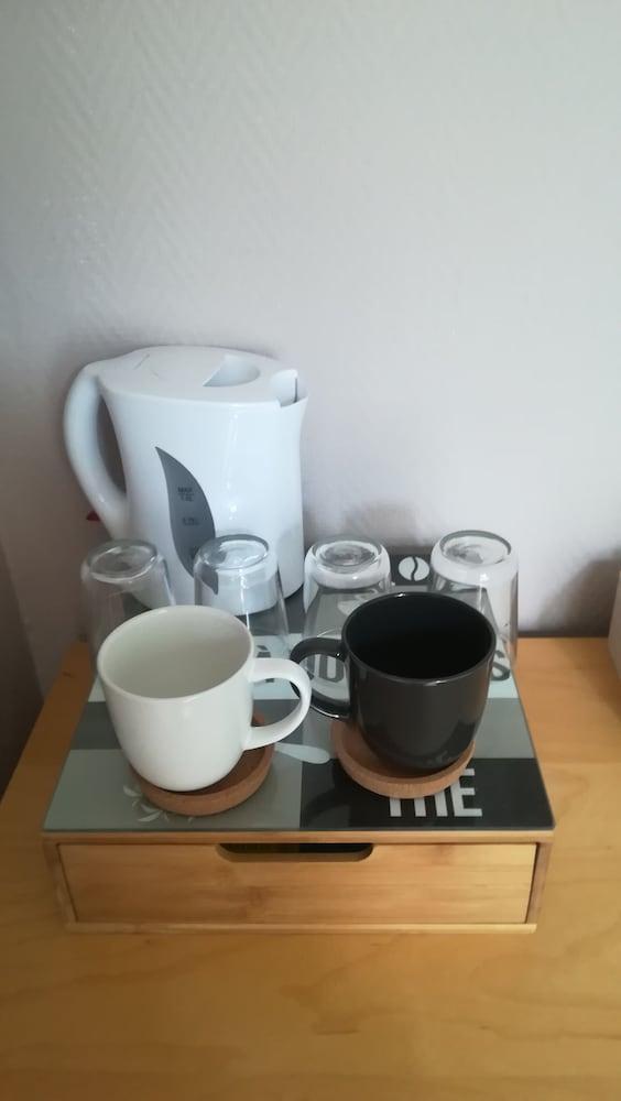 Le Mas De Carrie Bed & Breakfast Parisot  Eksteriør bilde