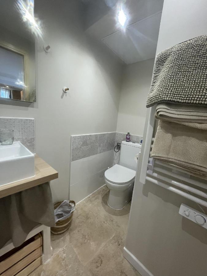 Le Mas De Carrie Bed & Breakfast Parisot  Eksteriør bilde
