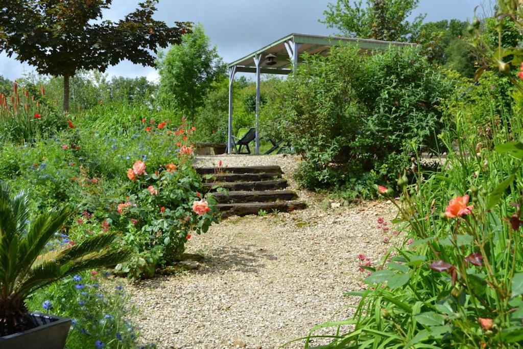Le Mas De Carrie Bed & Breakfast Parisot  Eksteriør bilde